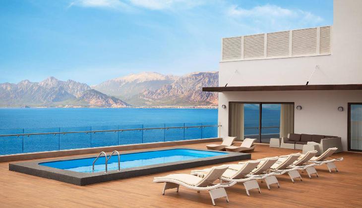 هتل آکرا باروت