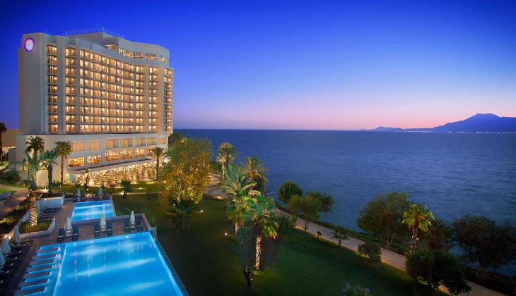 هتل آکرا باروت