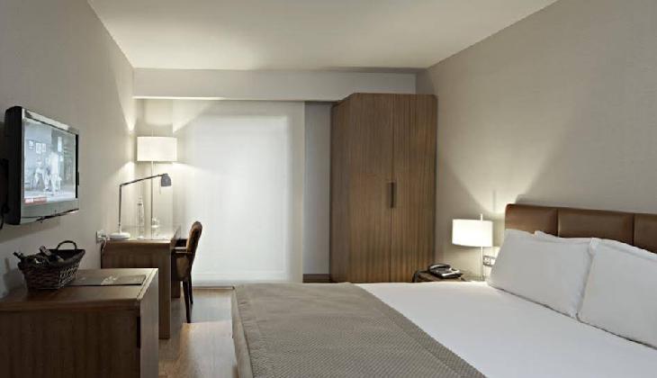 BEST WESTERN PREMIER SENATOR