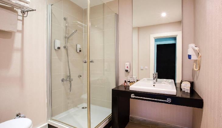 Aria Claros Beach & Spa Resort