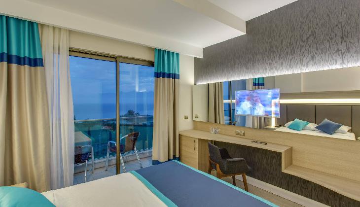 Club Hotel Falcon