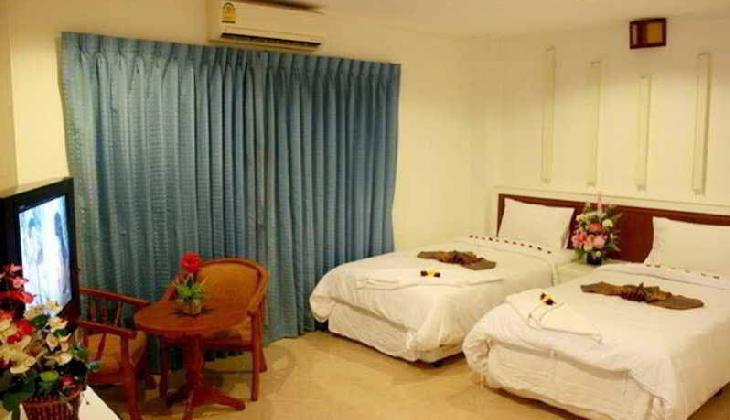 هتل تریپل راند پلیس