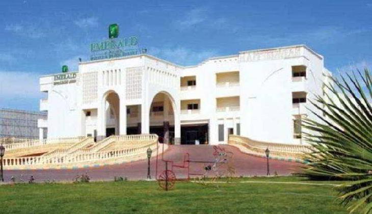 Golden 5 Emerald Resort