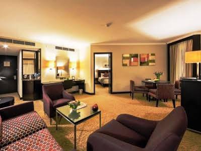 هتل رامادا پلازا دیره