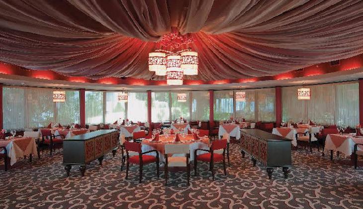 Cornelia De Luxe Resort