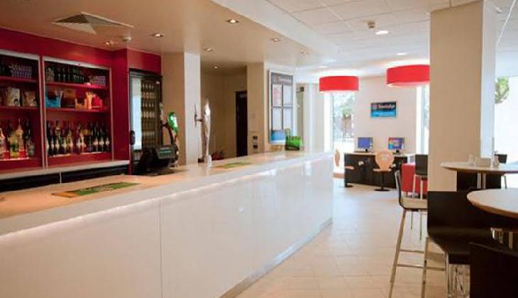 Travelodge London Central Waterloo Hotel