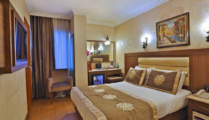 هتل گرند هیلاریوم