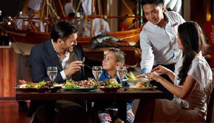 هتل کرون پلازا شیخ زاید