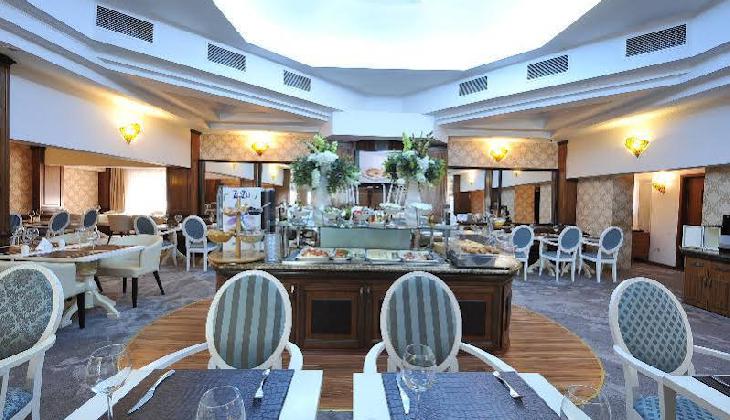 Crystal Palace Hotel