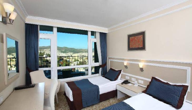 Royal Arena Resort&Spa