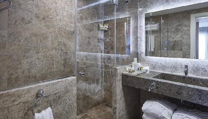 Renata Suites Boutique Hotel