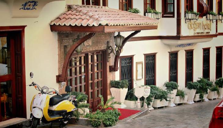 دوگان هتل انتالیا