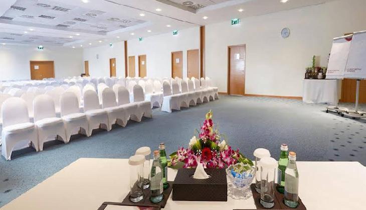 هتل کرون پلازا شیخ زاید