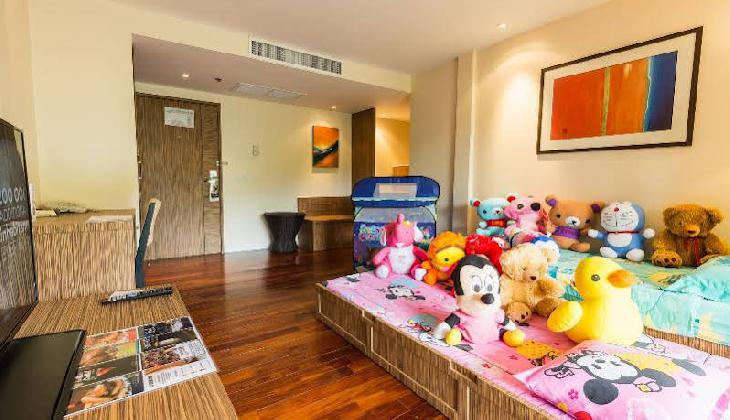 Novotel Phuket Surin Beach Resort