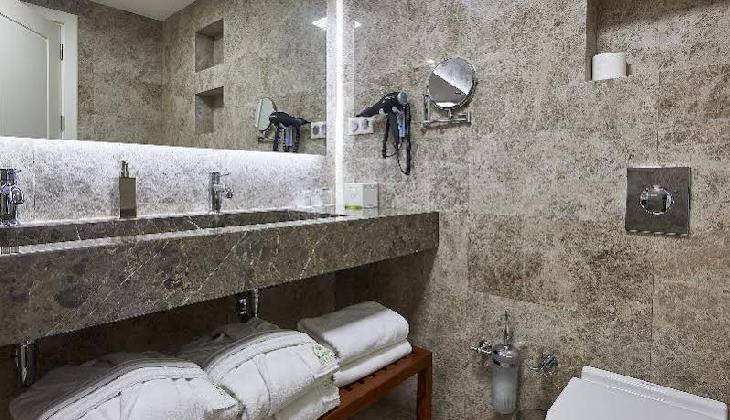 Renata Suites Boutique Hotel