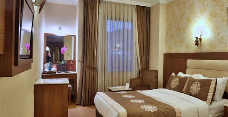 هتل گرند هیلاریوم