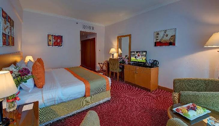 هتل گلدن تولیپ نیهال پالاس