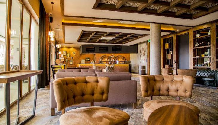 Jacaranda Beach Luxury Club