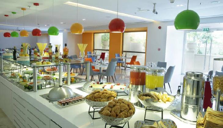 RAMADA HOTEL & SUITES BY WYNDHAM JBR