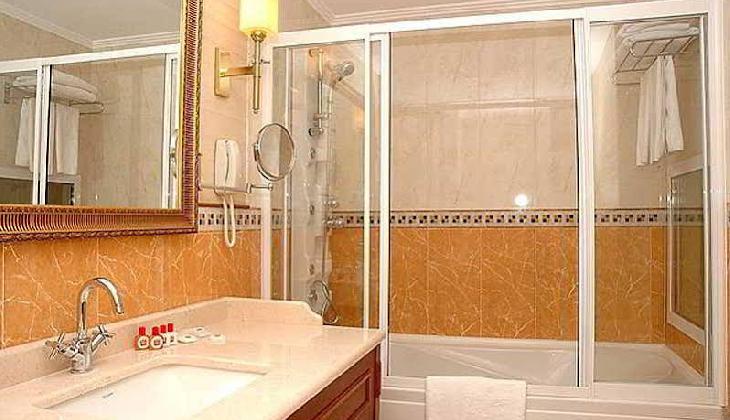 هتل مترو پارک تکسیم