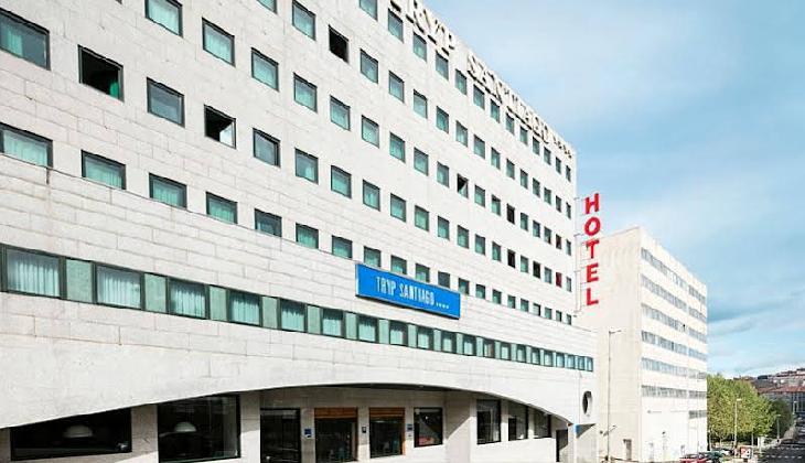 Tryp Santiago