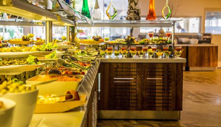 Jacaranda Beach Luxury Club