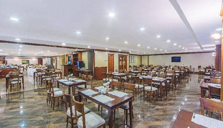 هتل گرند اوزتانیک