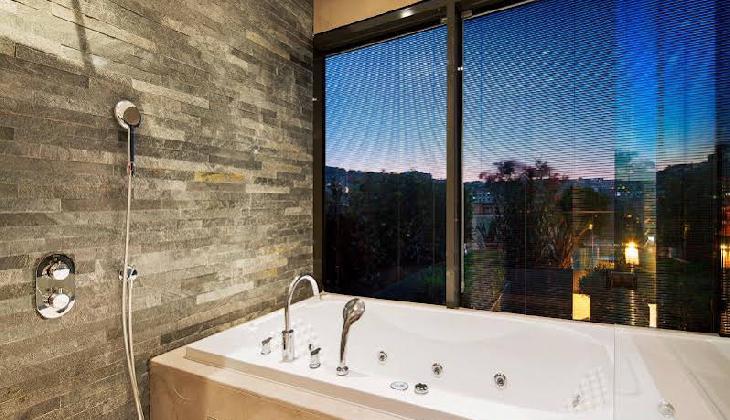 DoubleTree by Hilton Istanbul - Piyalepasa