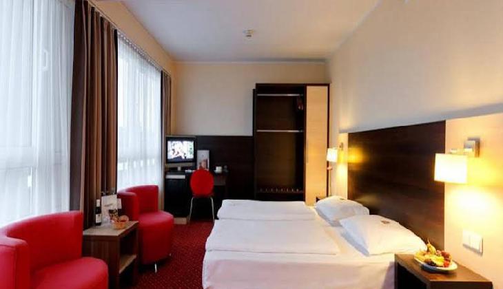 AZIMUT Hotel Berlin City South