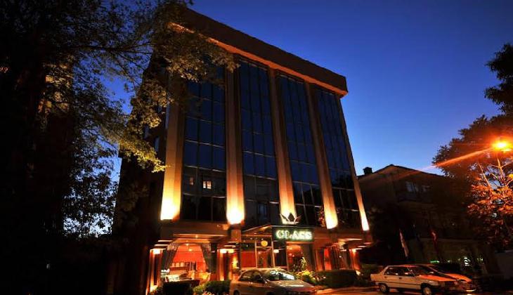 Class Hotel