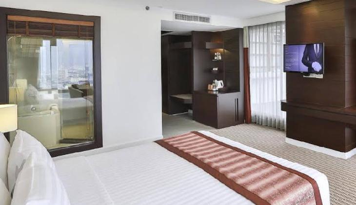 هتل ایستین ماکاسان