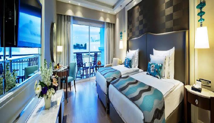 هتل تایتانیک دلوکس بلک