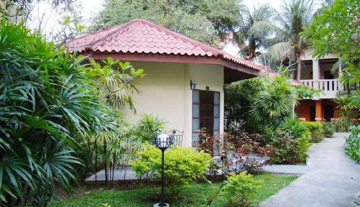 Hyton Leelavadee Hotel