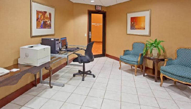 Crowne Plaza Hotel Houston River Oaks