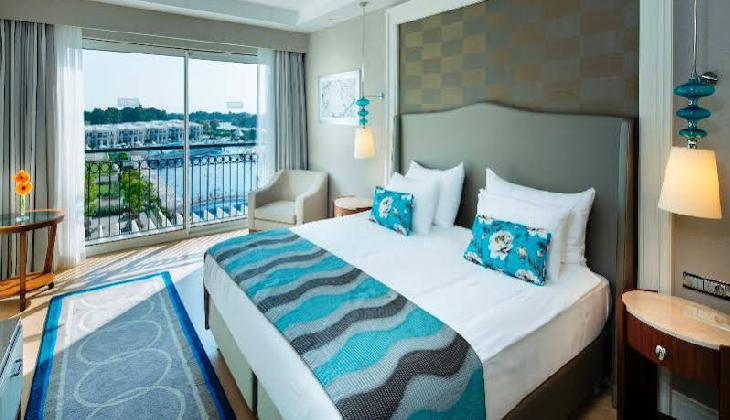 هتل تایتانیک دلوکس بلک