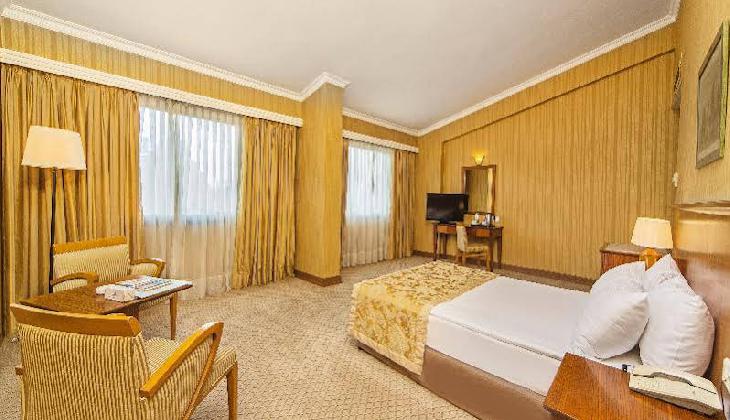 هتل گرند اوزتانیک