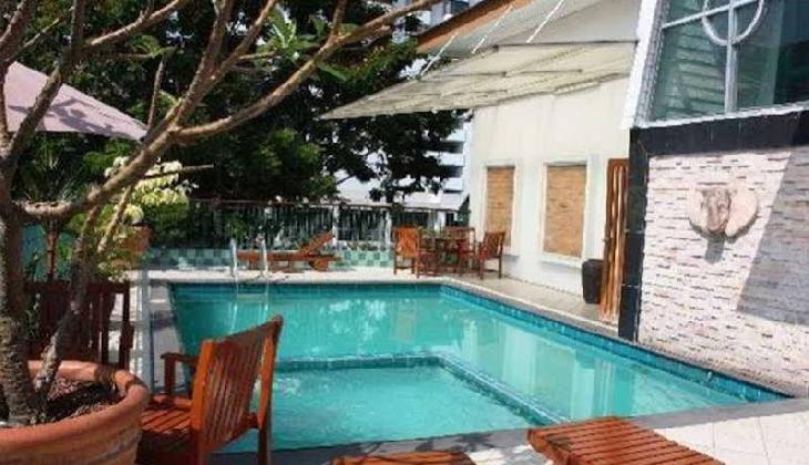 Royal Ivory Sukhumvit Nana by Compass Hospitality