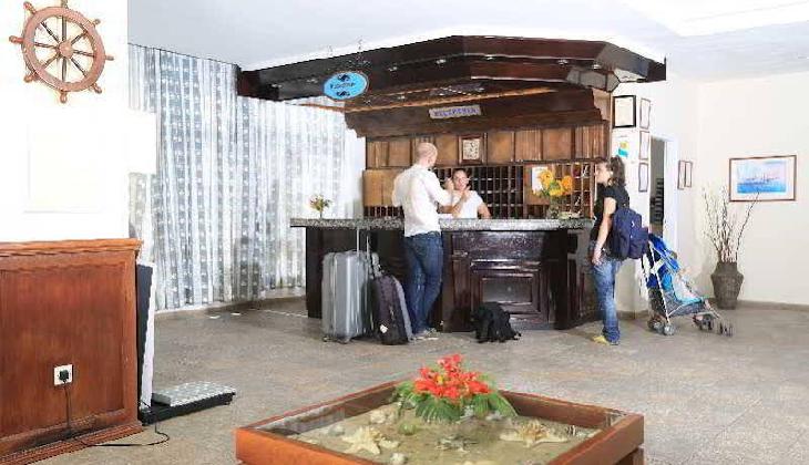 Jacaranda Hotel Apartments