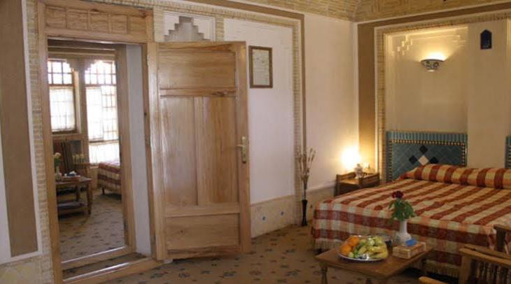 Moshir al-Mamalek Garden