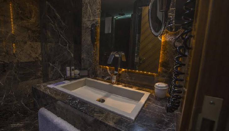 Zimmer Bosphorus Hotel