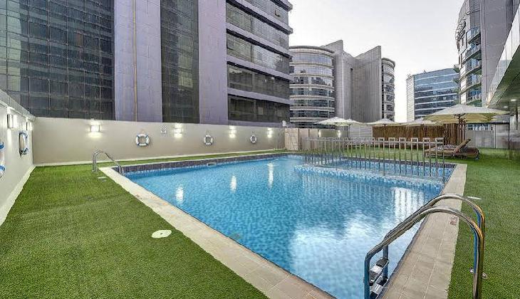 هتل رویال کنتیننتال