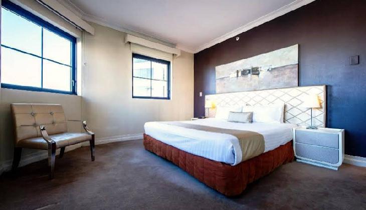 Seasons Harbour Plaza