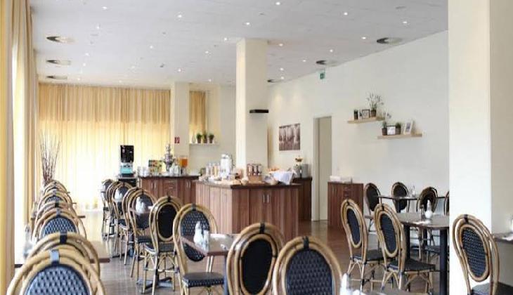 AZIMUT Hotel Berlin City South