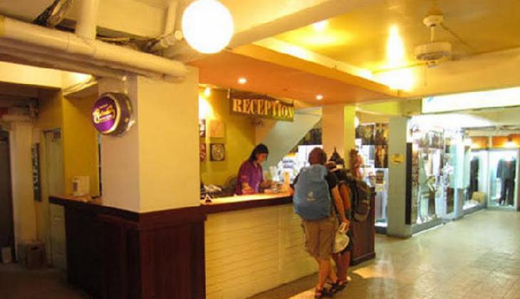 Sawasdee Khaosan Inn