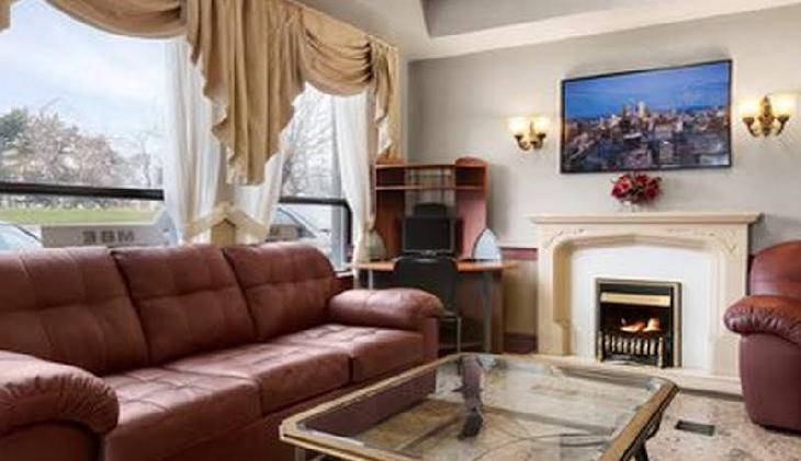 Days Inn - Toronto East Lakeview