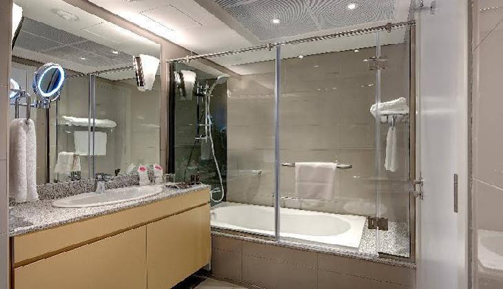 هتل رویال کنتیننتال