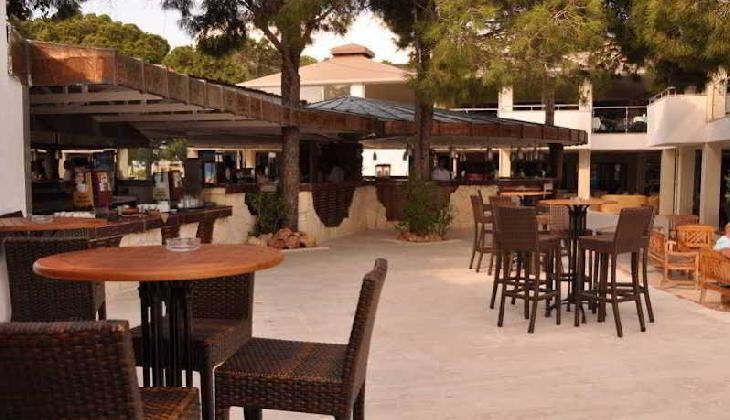 Jacaranda Beach Luxury Club