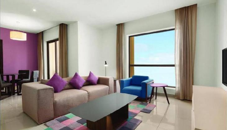 RAMADA HOTEL & SUITES BY WYNDHAM JBR