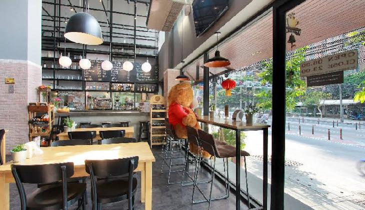 D Varee Xpress Makkasan