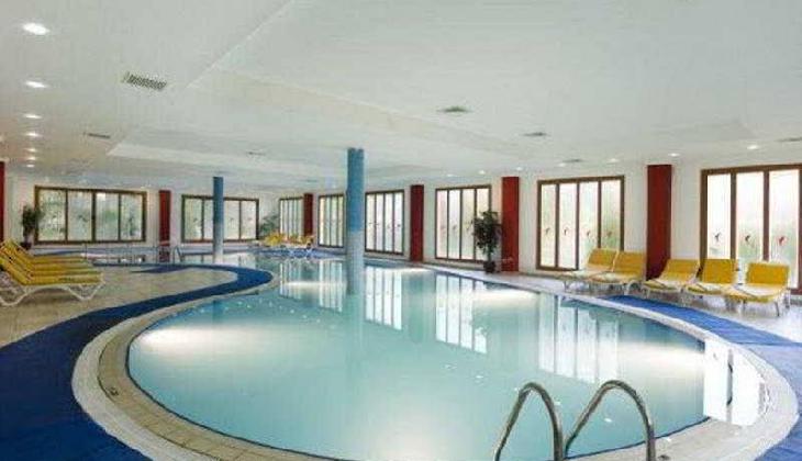 Jacaranda Beach Luxury Club